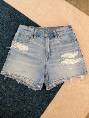 american eagle highest rise 90s boyfriend short